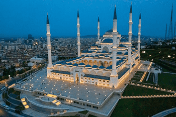 Çamlıca Camii