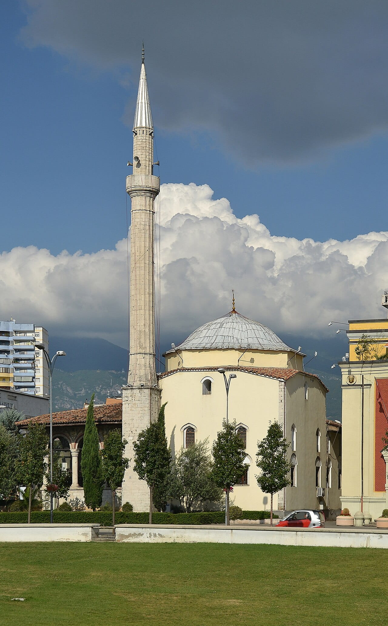 Tiran ve Ethem Bey Camii
