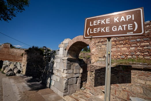 Lefke Kapı