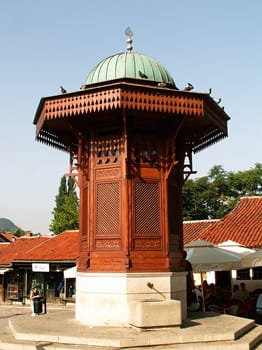 Başçarşı, Sebilj ve Morića Han